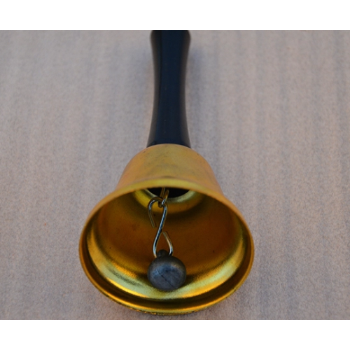 campanas de metal de mano suiza con colores